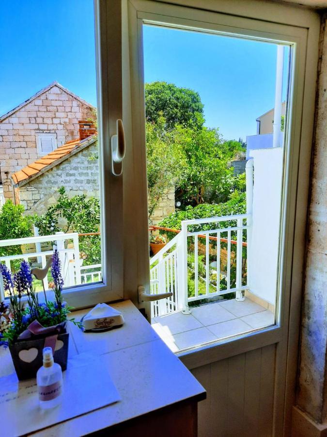 Apartments Neno Korcula Town Bagian luar foto
