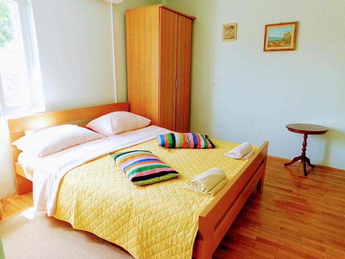Apartments Neno Korcula Town Bagian luar foto